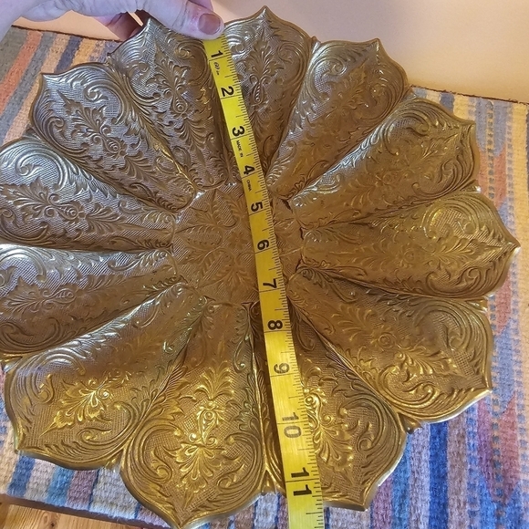 Vintage Large Solid Brass Etched Floral Scalloped Edge Pedestal Bowl - Picture 8 of 9